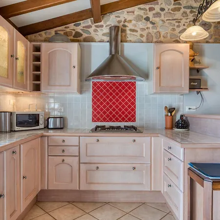 בית נופש La Treve La Tour-sur-Orb