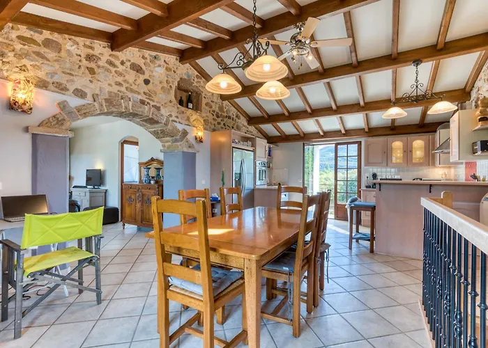 Semesterbostad La Treve *